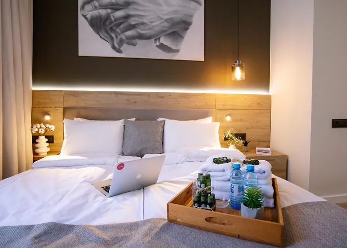 Hotelise L Illusion Apartment