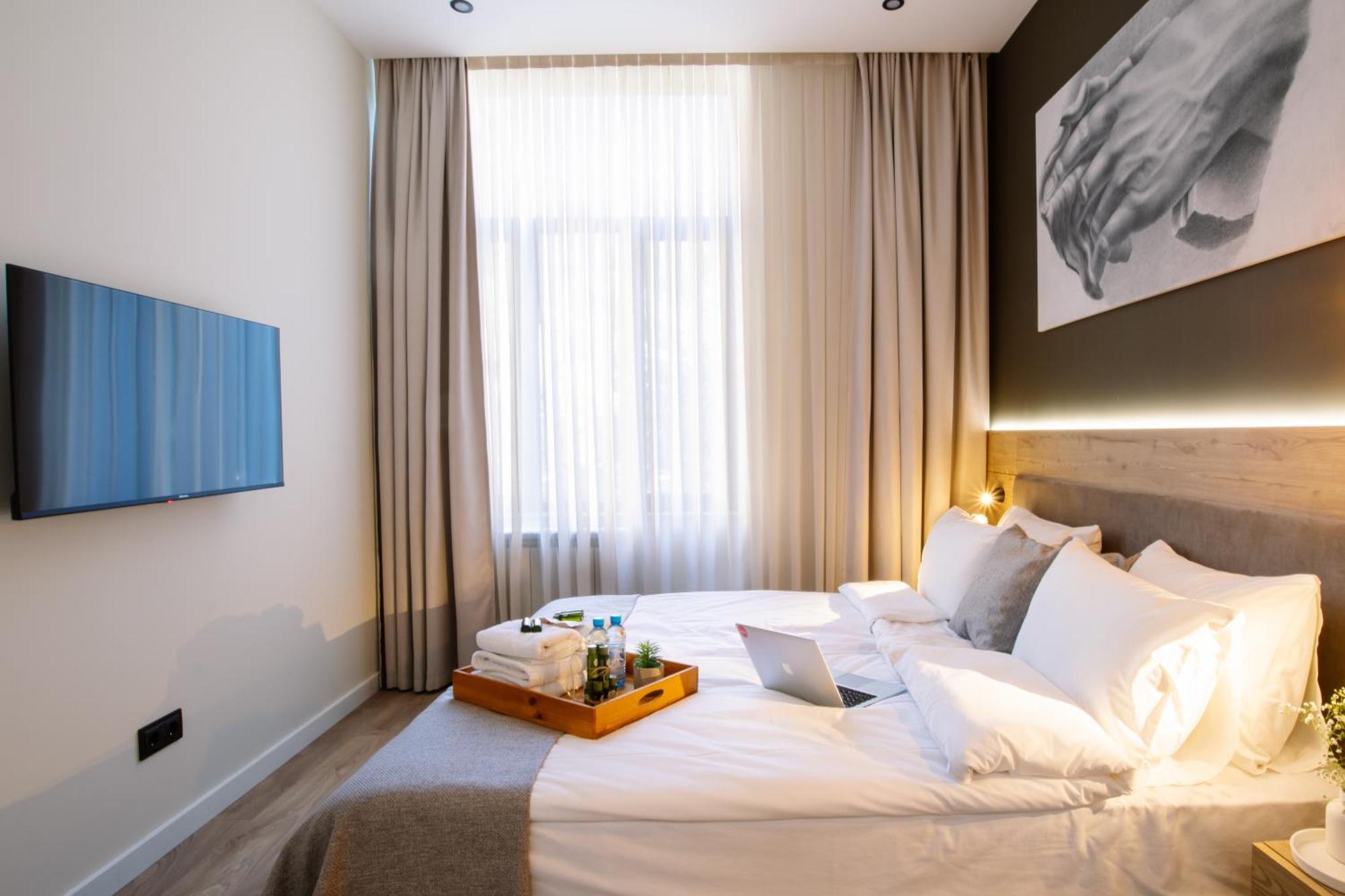 Hotelise L Illusion Apartment
